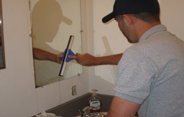 glendale-mirror-cleaning